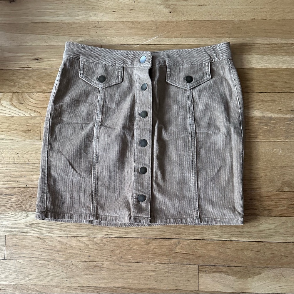 ✨ Blue Spice Taupe Corduroy‎ Mini Skirt Snap Front High Waist Size 9 ✨ - Picture 2 of 10